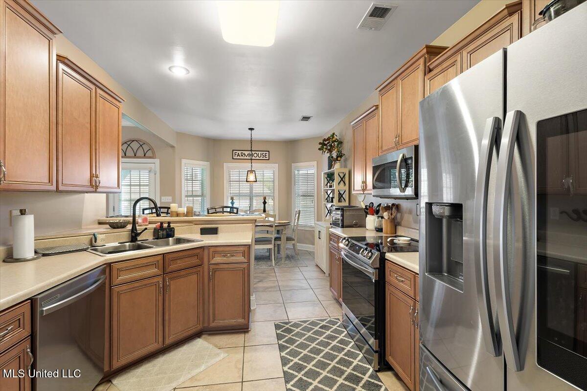 3273 S Devonshire Cove, Southaven, Mississippi image 15