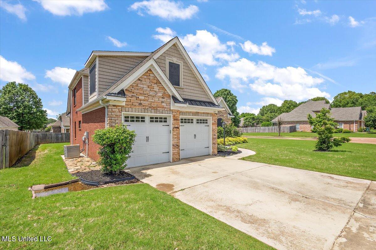 3273 S Devonshire Cove, Southaven, Mississippi image 3