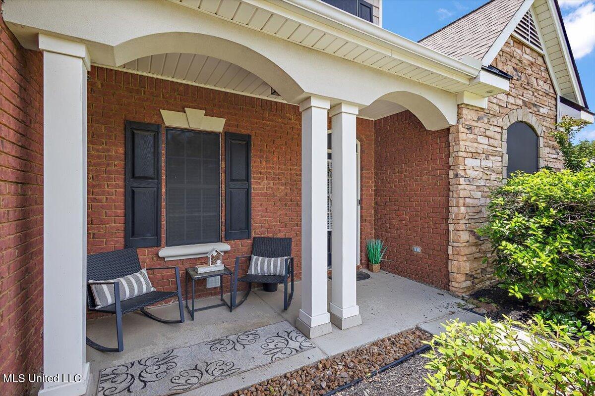 3273 S Devonshire Cove, Southaven, Mississippi image 7