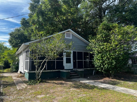 Homes For Sale - 1611 19th Street<br/> Gulfport, MS 39501