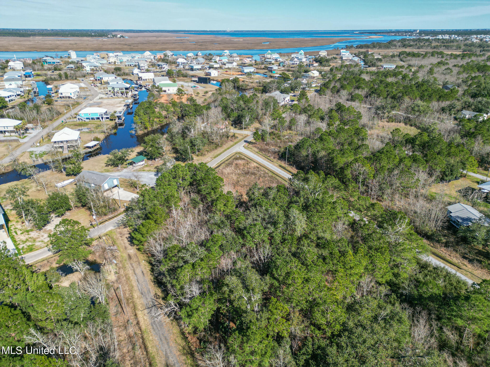 Lot 28 Bayou Drive, Bay Saint Louis, Mississippi image 2