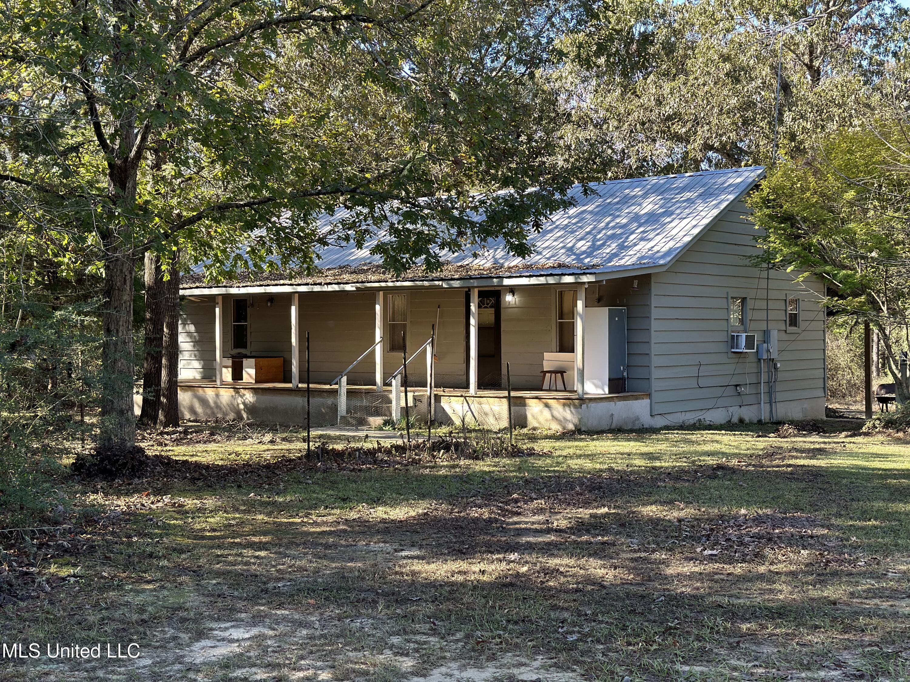 1813 Crutchfield Road, Lucedale, Mississippi image 1