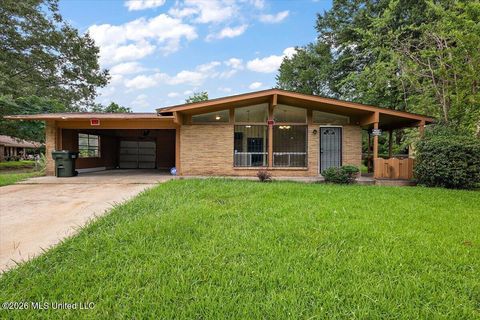 Homes For Sale - 718 George Washington Avenue<br/> Canton, MS 39046