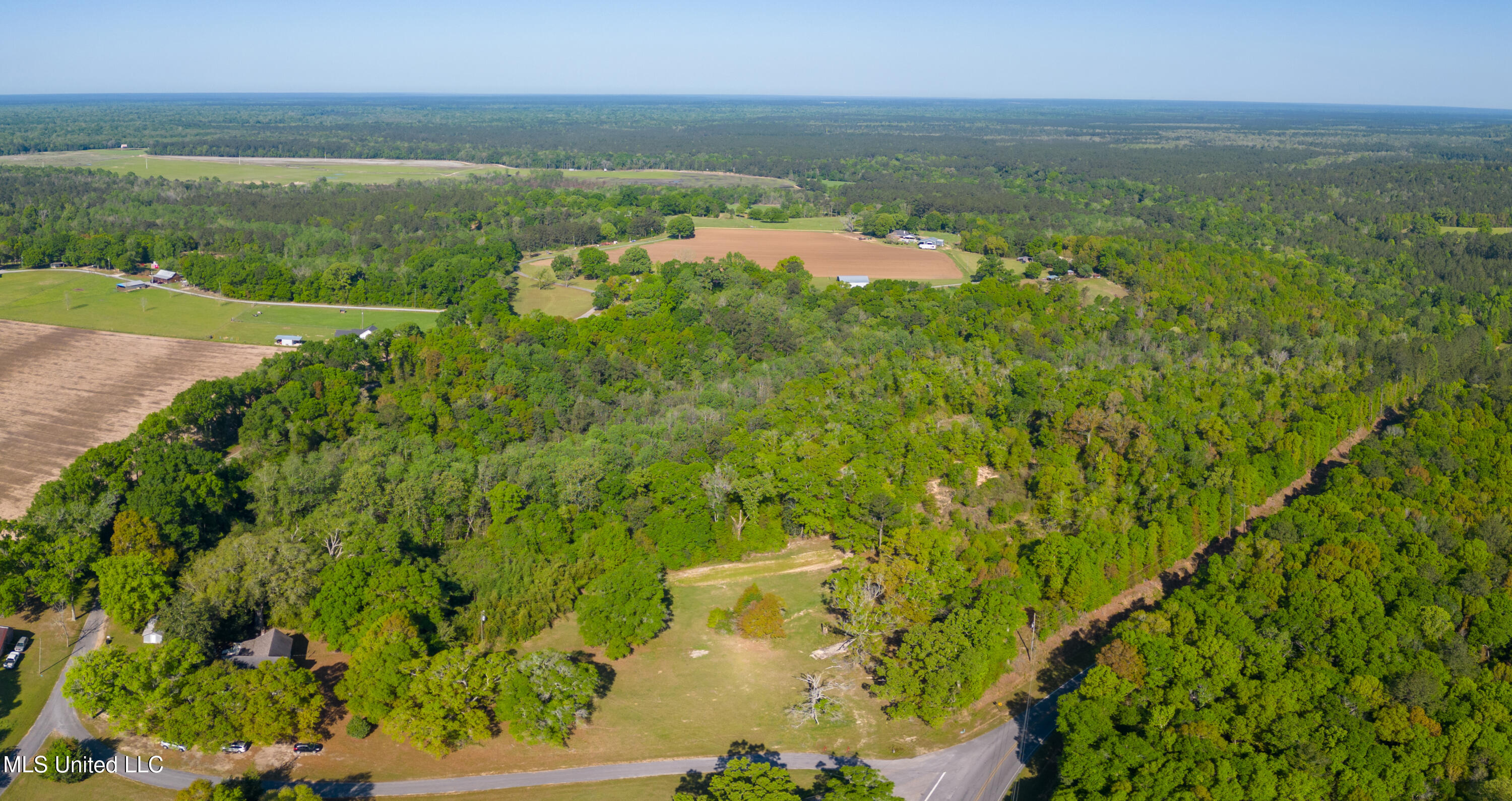 River Road, Lucedale, Mississippi image 12