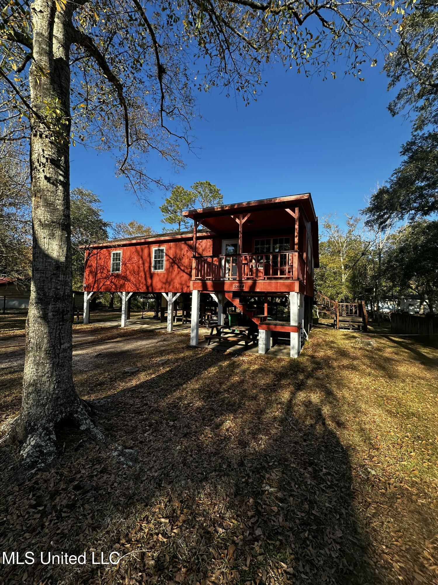 3844 Grand Bature Road, Moss Point, Mississippi image 1