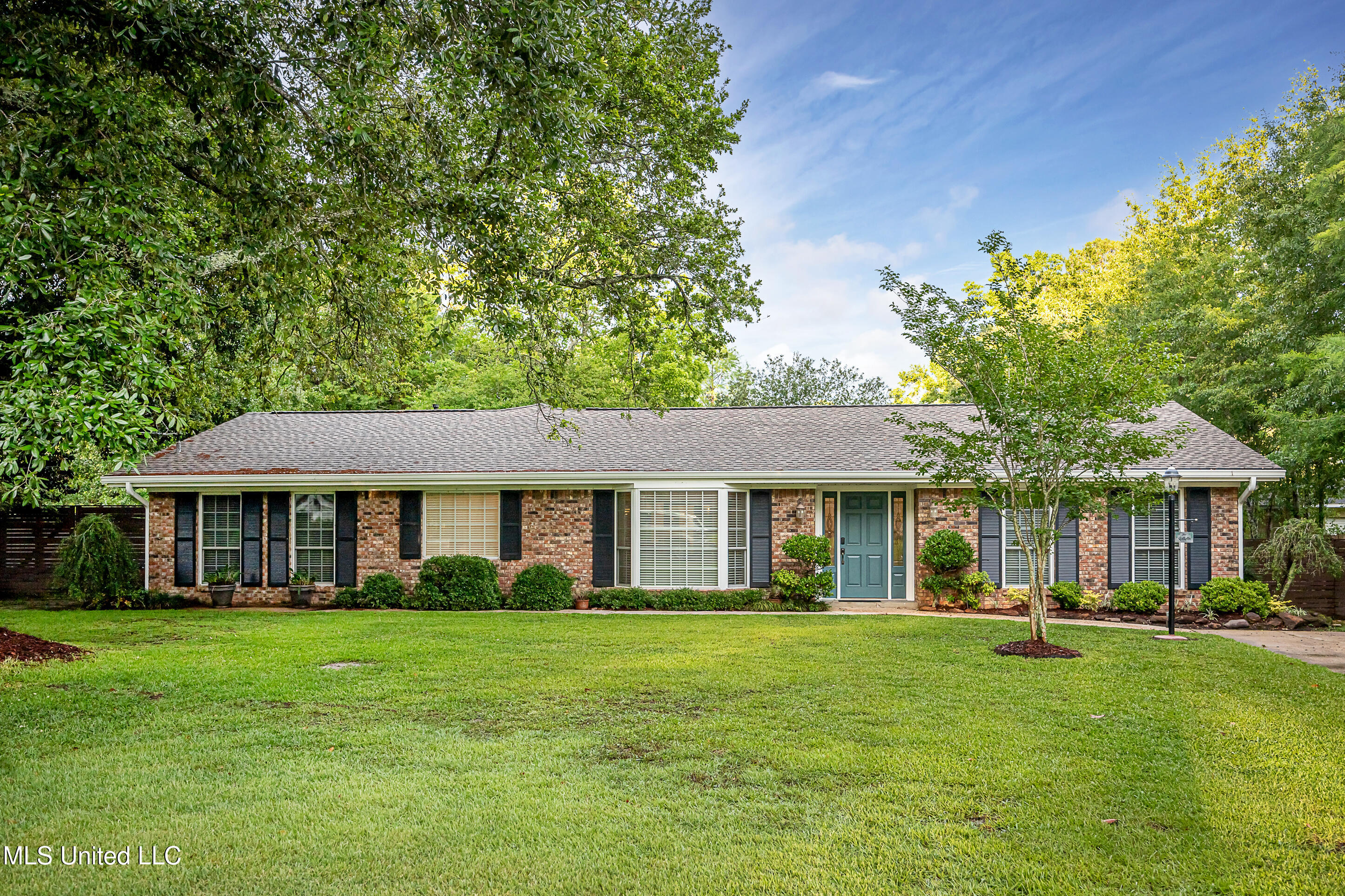 6804 Oriole Drive, Biloxi, Mississippi image 1