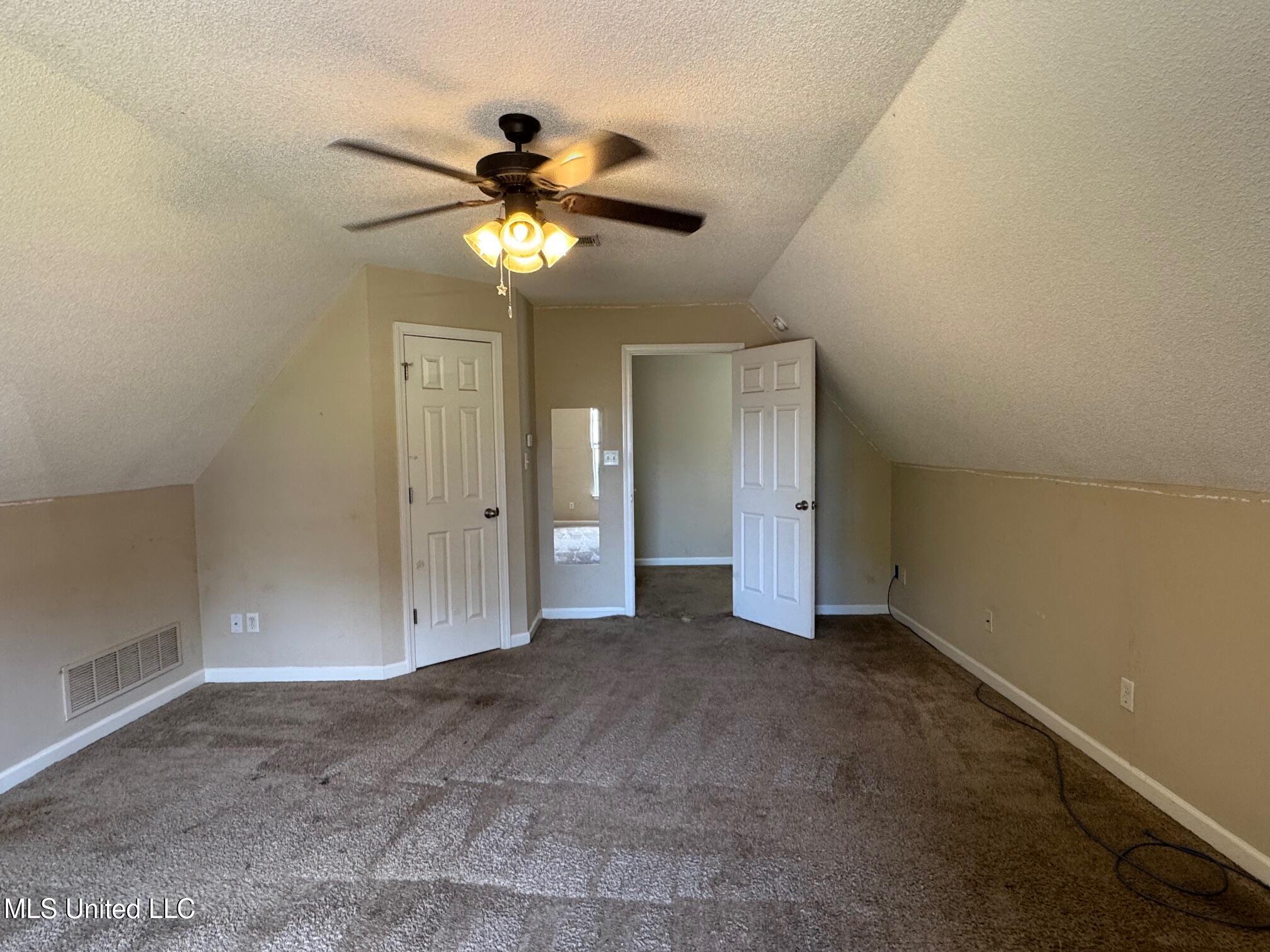 5684 E Bedford Loop, Southaven, Mississippi image 16