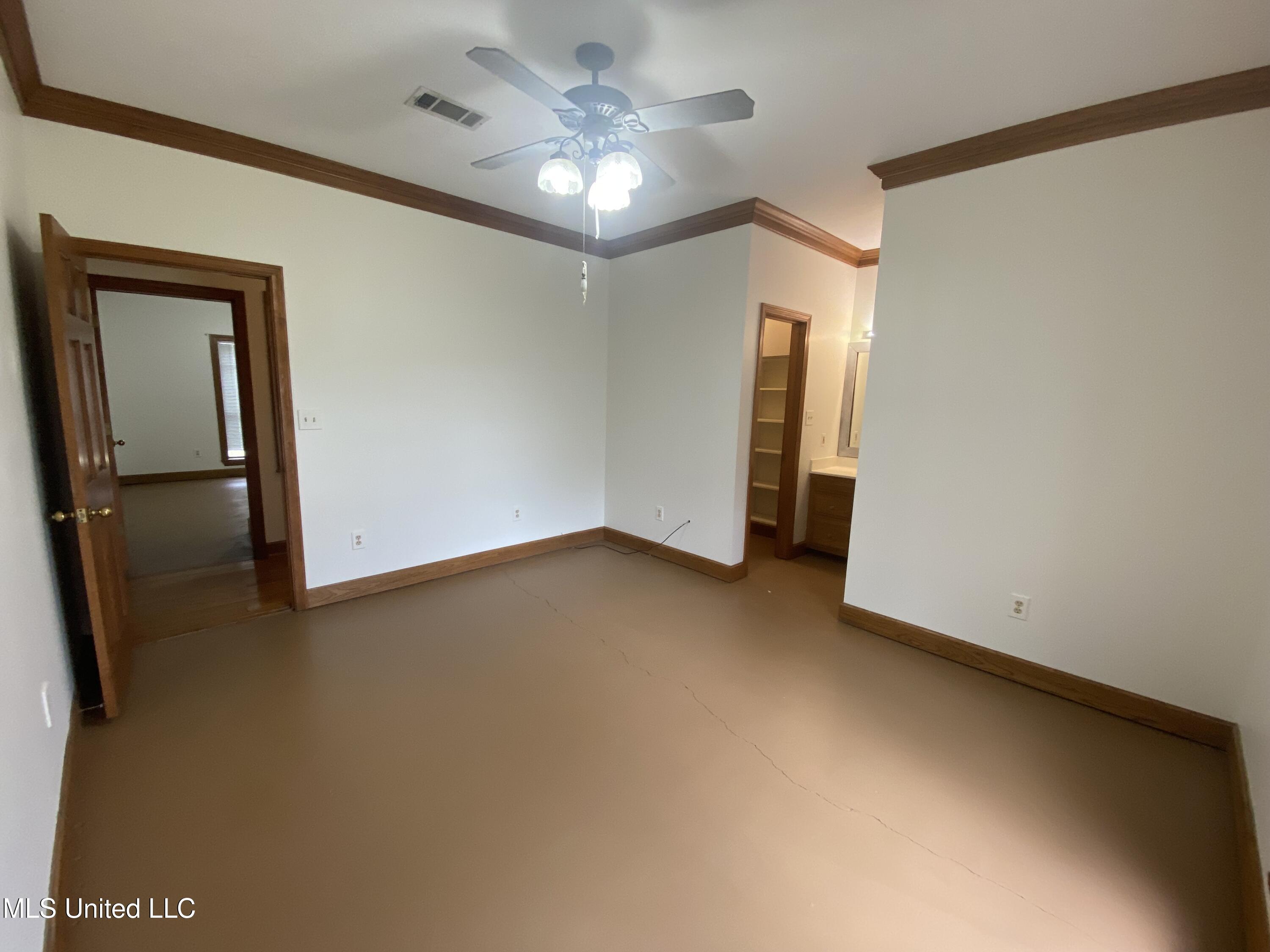 543 N Springlake Circle, Terry, Mississippi image 40
