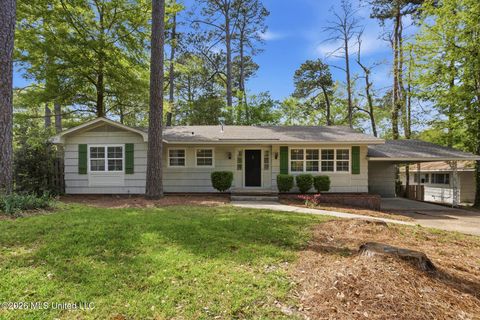 Homes For Sale - 4039 Berkley Drive<br/> Jackson, MS 39211