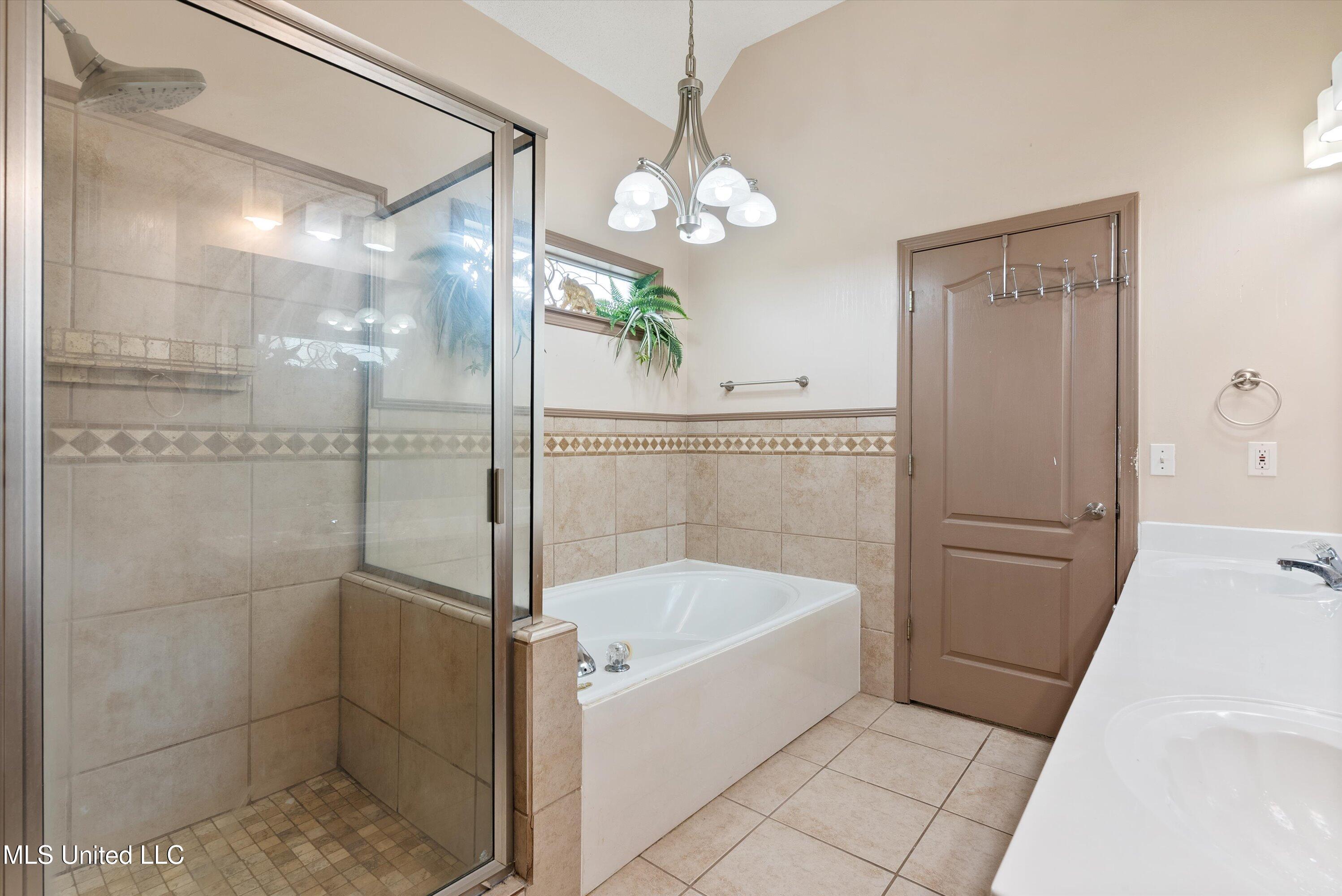 5982 Michaelson Drive, Olive Branch, Mississippi image 13