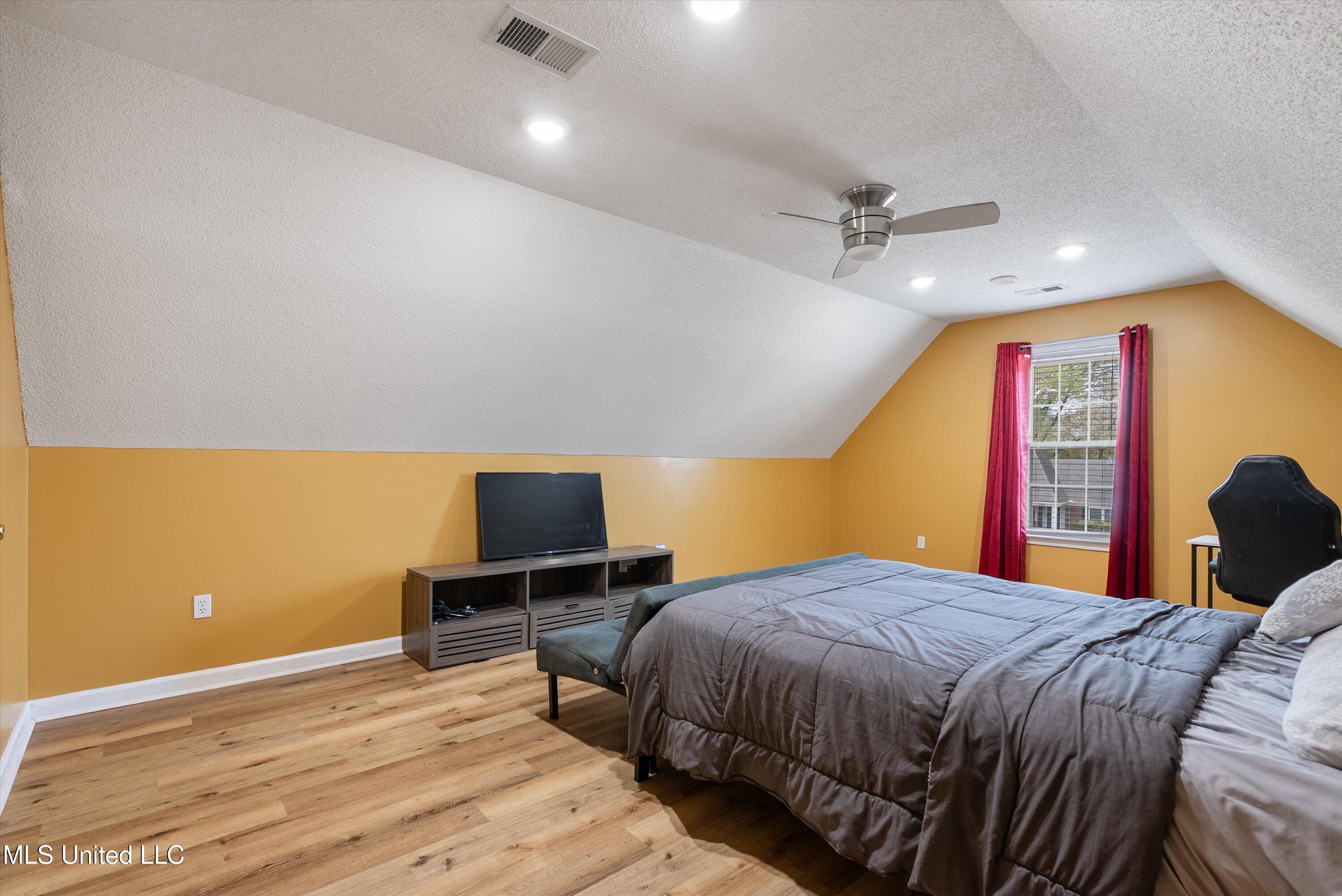 5982 Michaelson Drive, Olive Branch, Mississippi image 22