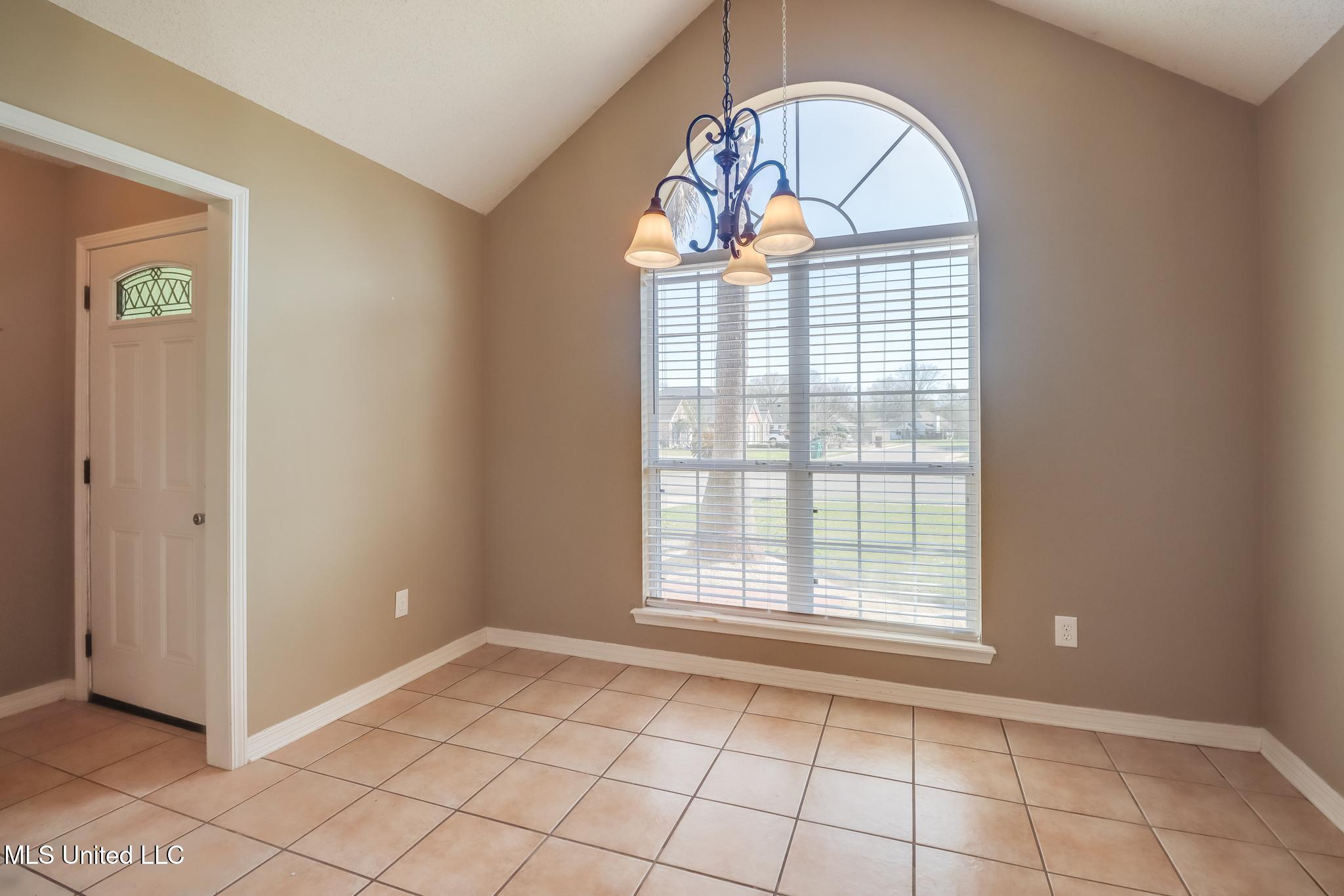 11188 Hidden Creek Drive, Gulfport, Mississippi image 9
