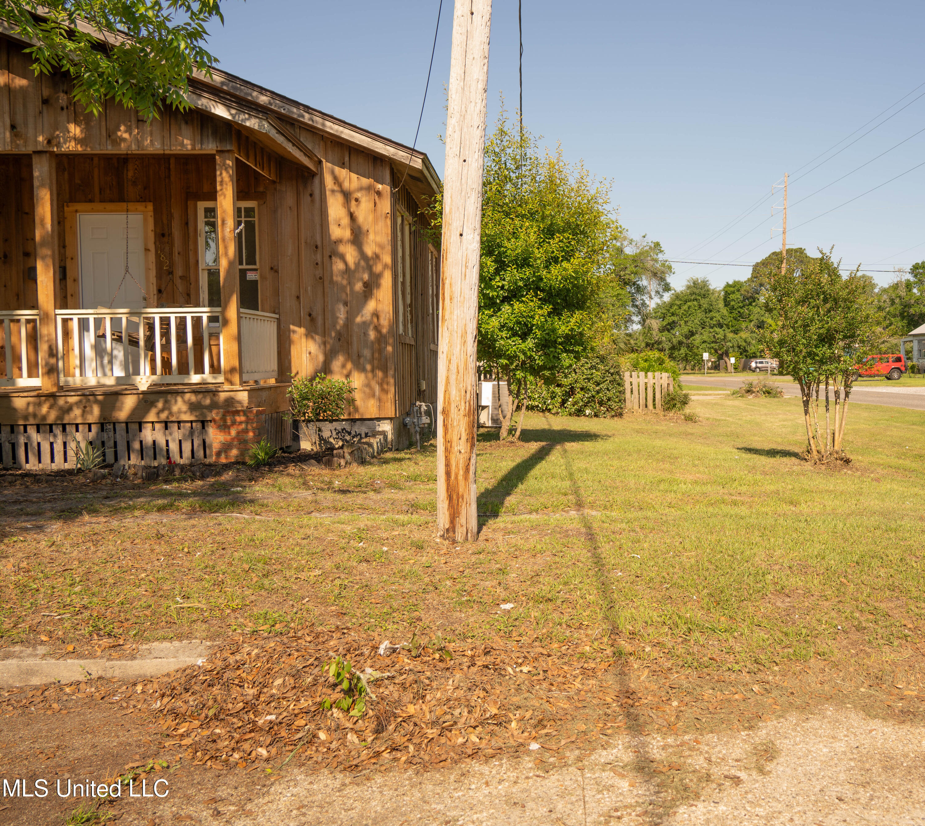 1821 19th Avenue, Gulfport, Mississippi image 4