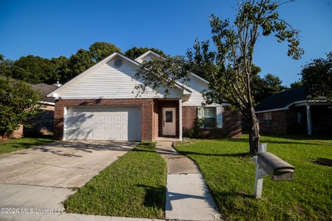 Homes For Sale - 104 Canal Street<br/> Gulfport, MS 39507