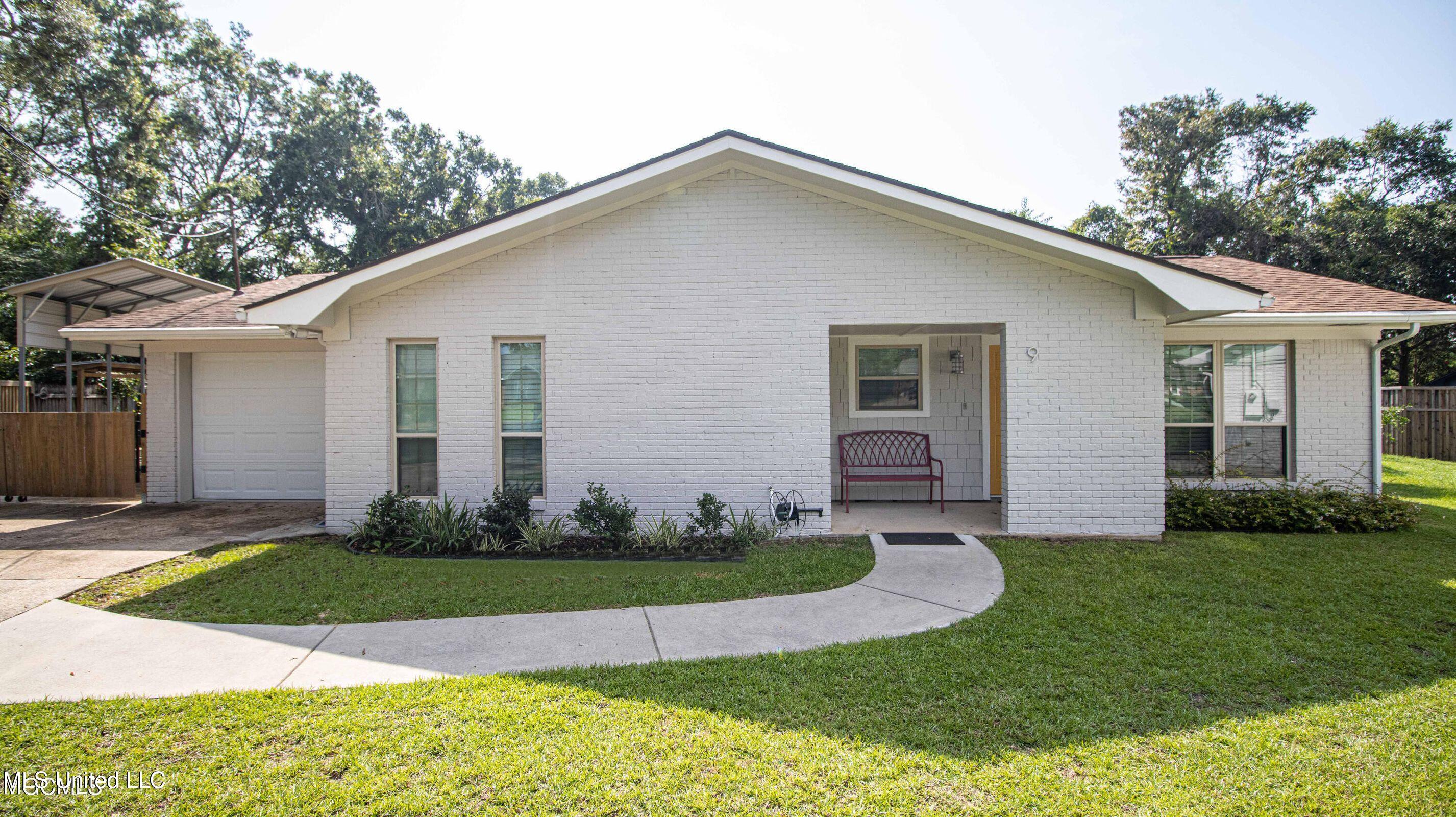 9 Hartford Place, Gulfport, Mississippi image 1