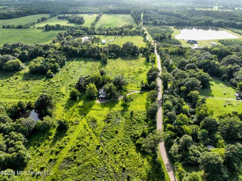 Homes For Sale - 275 Dampeer Road<br/> Canton, MS 39046