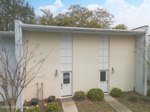 Condo For Sale - 3230 Cumberland Road<br/> Ocean Springs, MS 39564