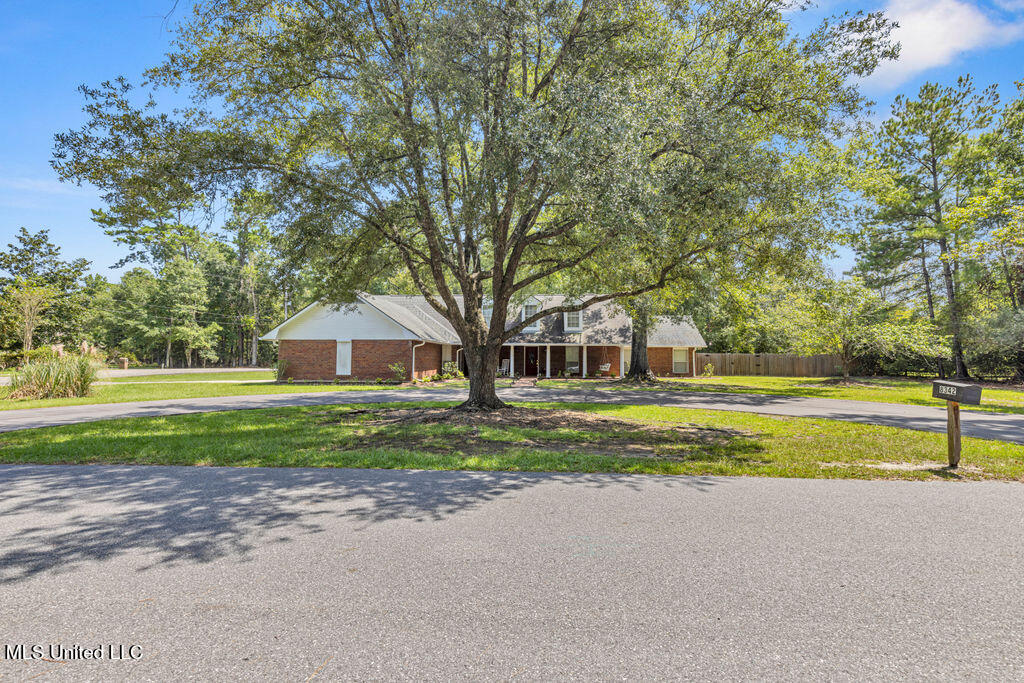 8342 Kahala Drive, Diamondhead, Mississippi image 1