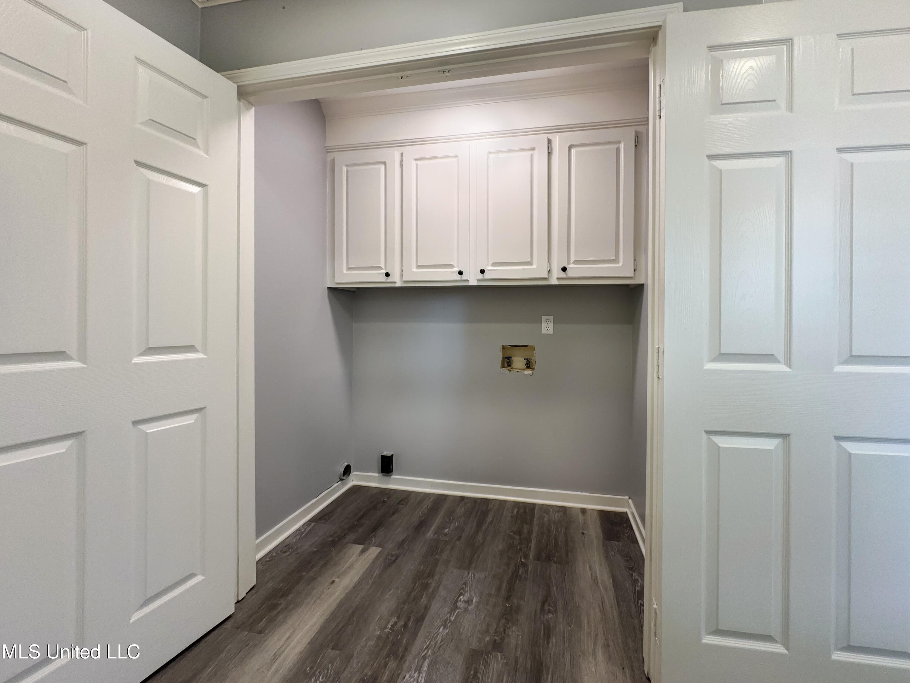 406 Twisted Oak Cove, Richland, Mississippi image 13