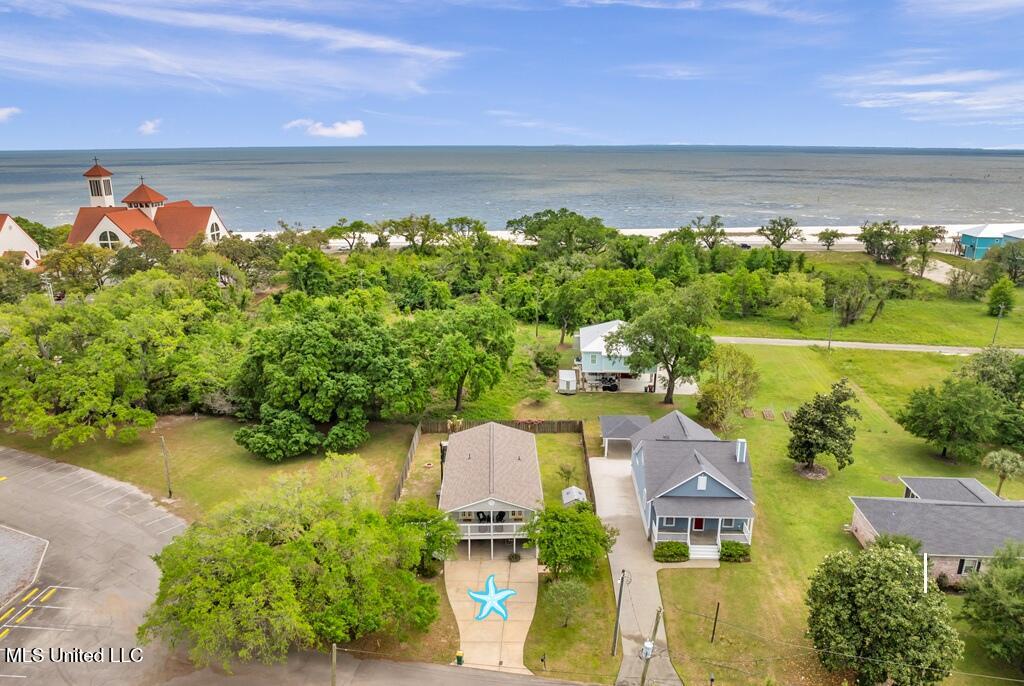421 E 4th Street, Long Beach, Mississippi image 4