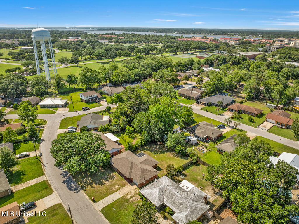 1732 Thomas Jefferson Drive, Biloxi, Mississippi image 26