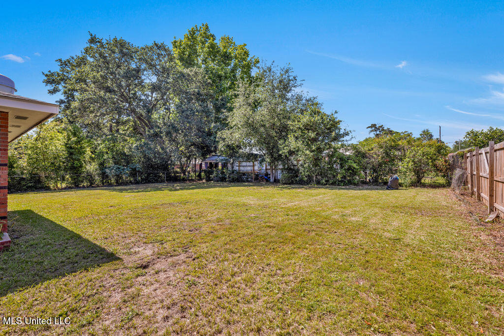 1732 Thomas Jefferson Drive, Biloxi, Mississippi image 25