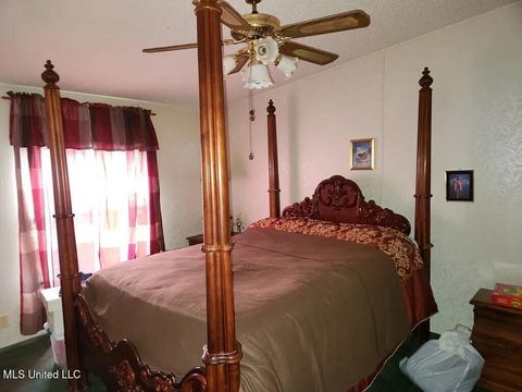 Homes For Sale - 27261 Varnado Cutoff Road<br/> Picayune, MS 39466