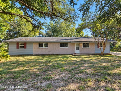 Homes For Sale - 114 Maple Street<br/> Greenwood, MS 38930