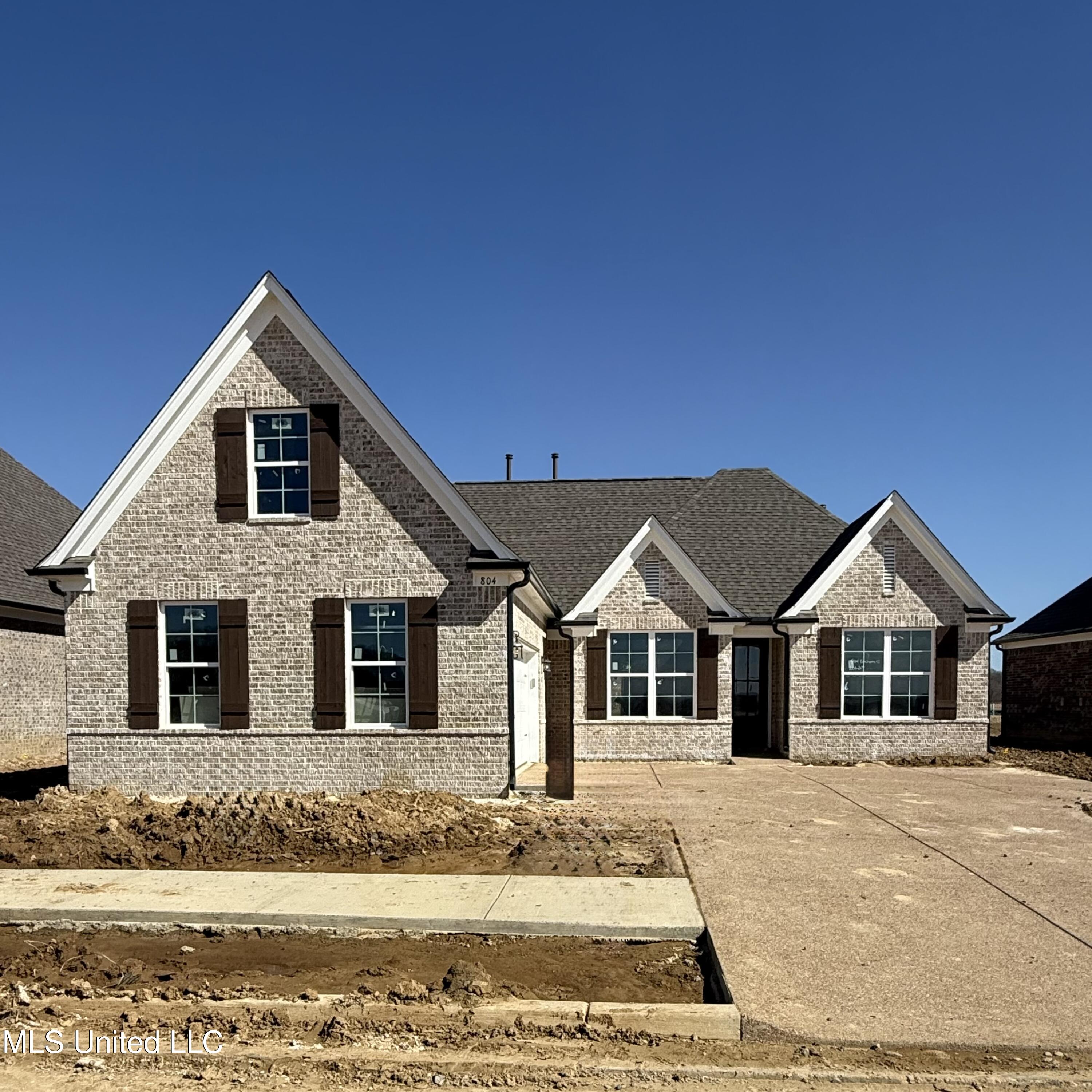 804 Coahoma Court, Nesbit, Mississippi image 1