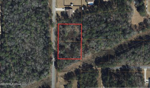 Vacant Land For Sale - 208 Daisey Avenue<br/> Lamar County, Hattiesburg, MS 39402