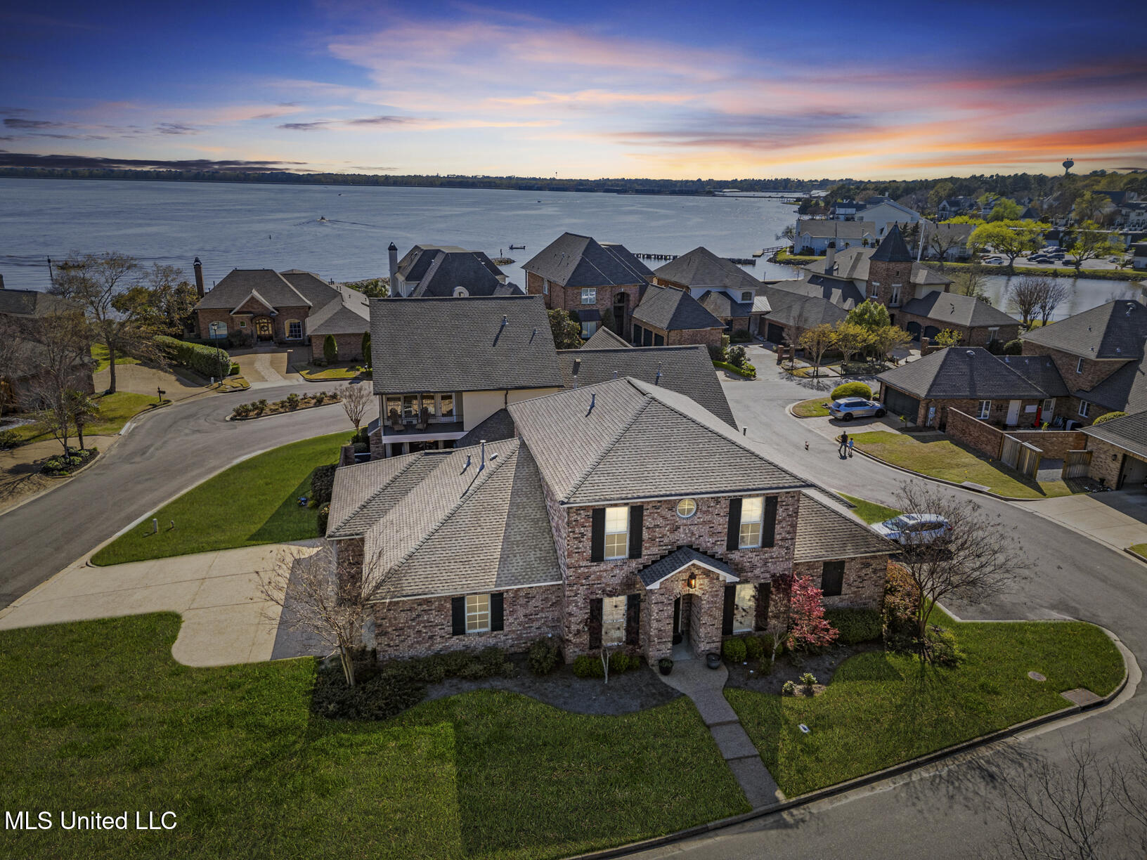 147 Summers Bay Drive, Ridgeland, Mississippi image 1
