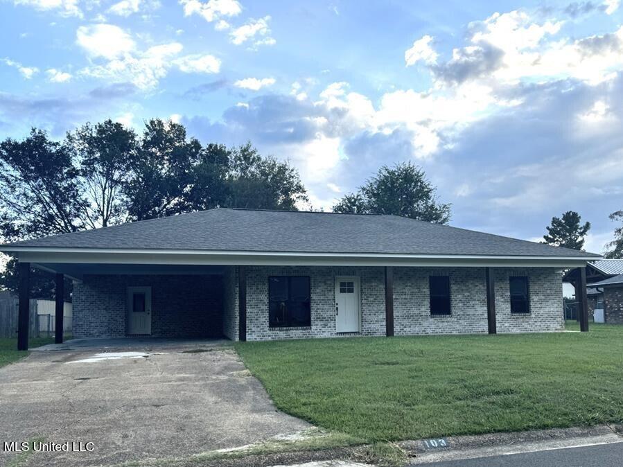 103 Lindberg Avenue, Natchez, Mississippi image 1