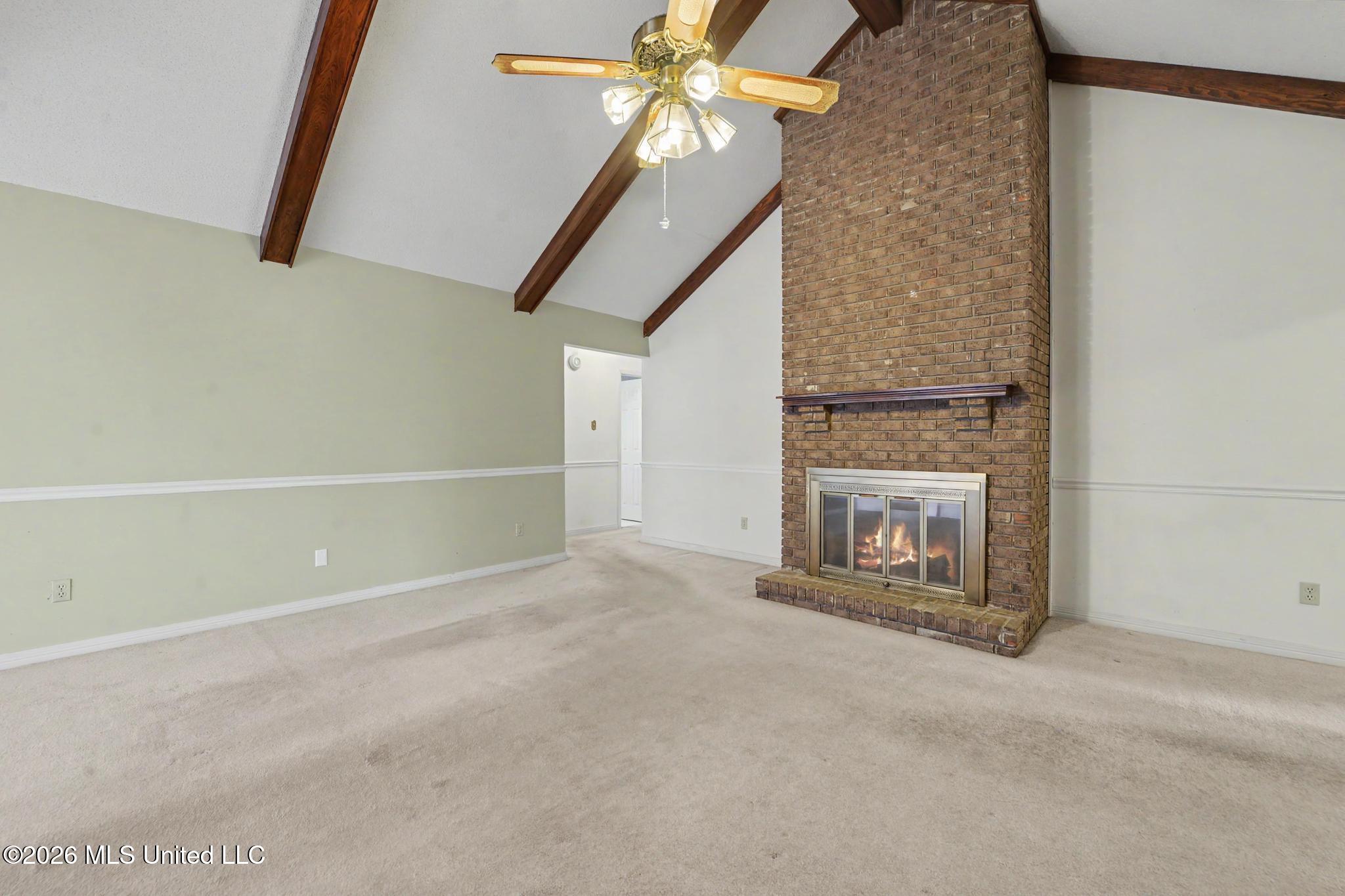 842 Ravenwood Court