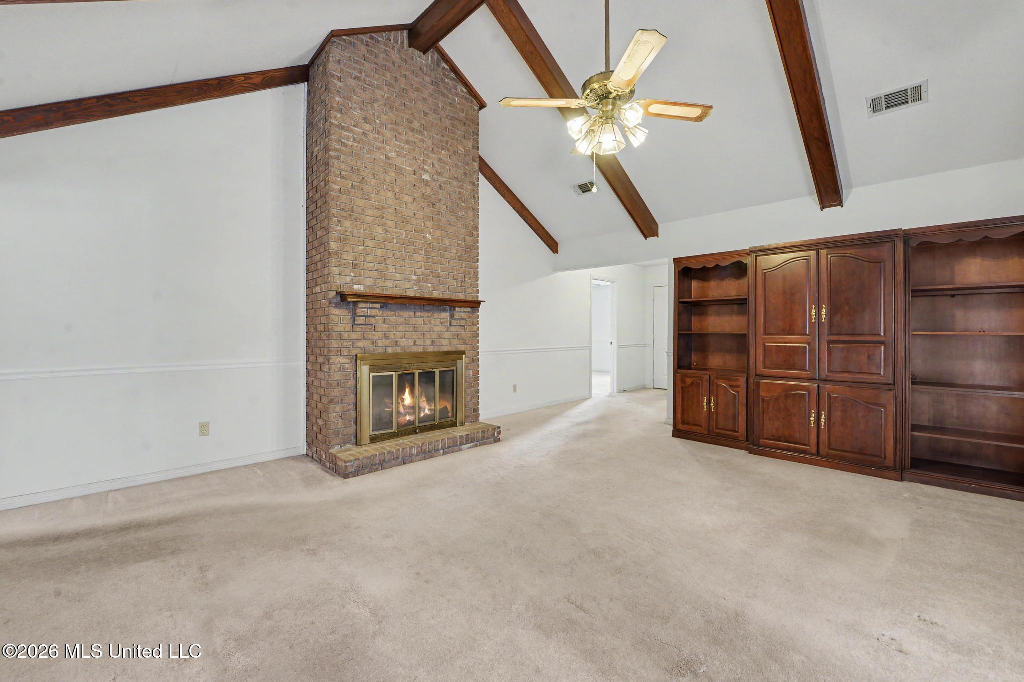 842 Ravenwood Court