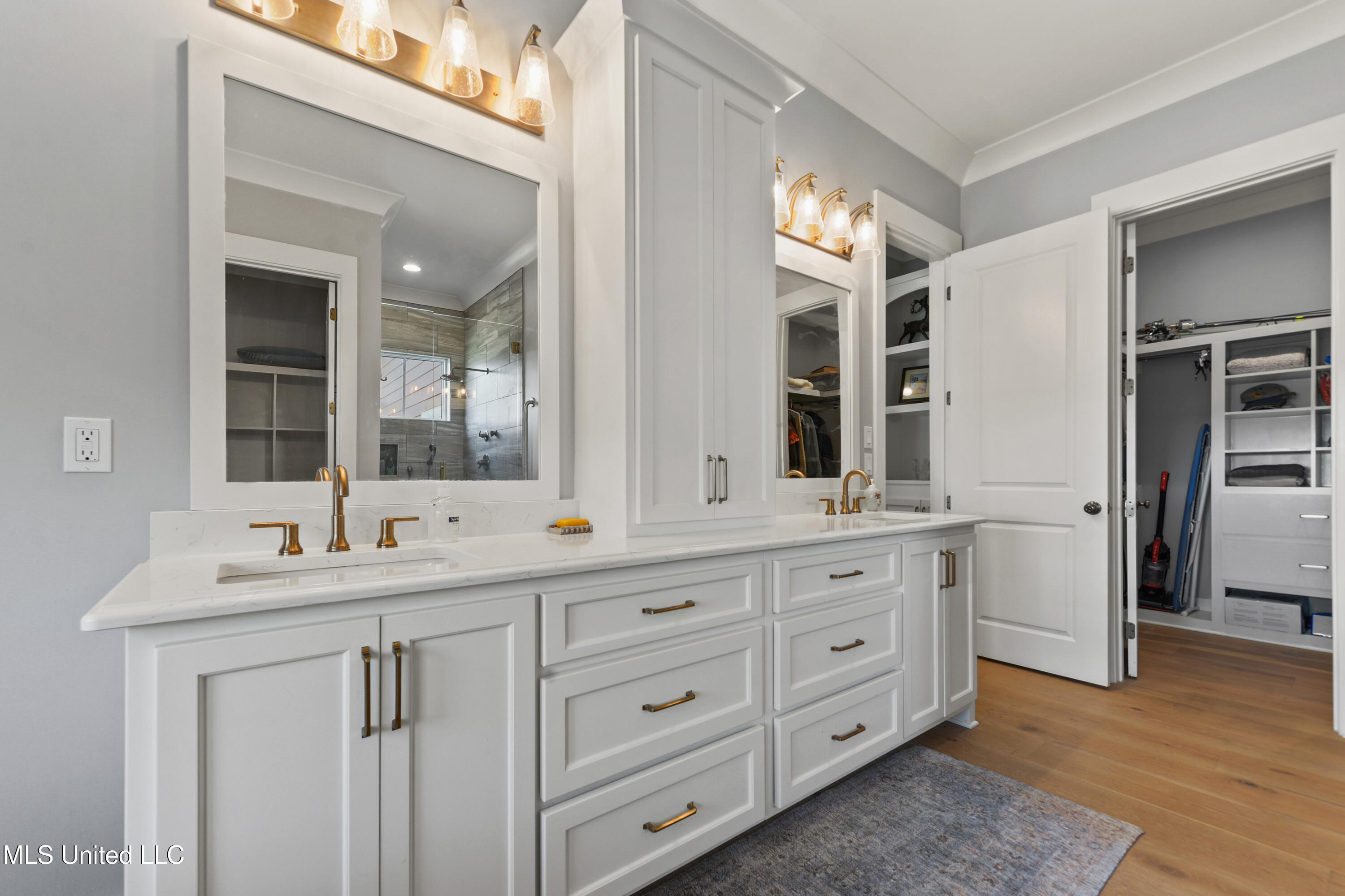 140 Seaside Drive, Ocean Springs, Mississippi image 13