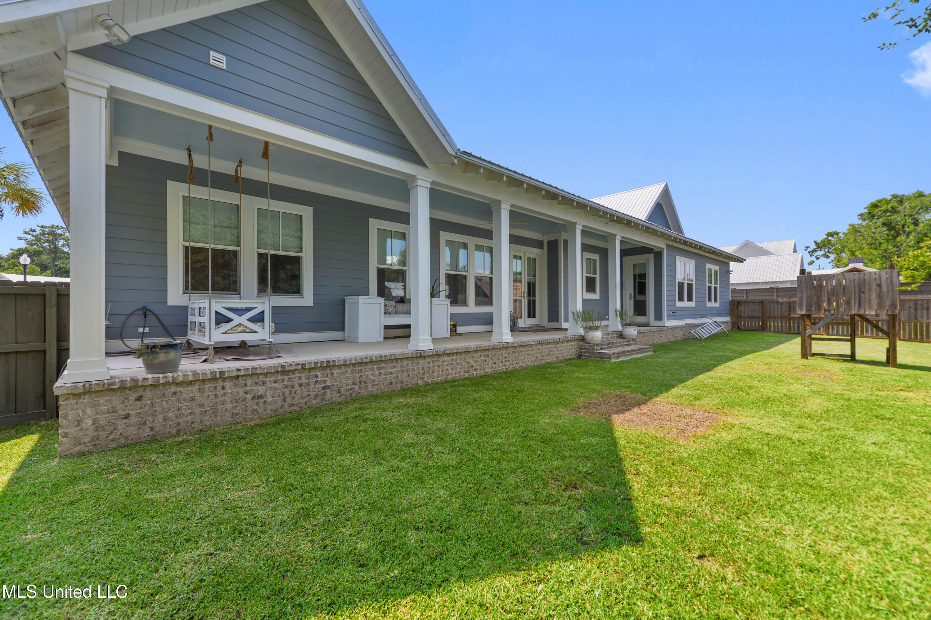 140 Seaside Drive, Ocean Springs, Mississippi image 23