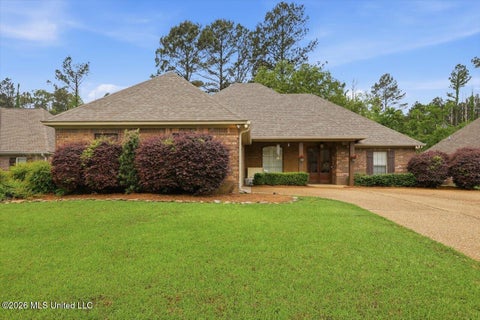 Homes For Sale - 122 Addison Way<br/> Canton, MS 39046