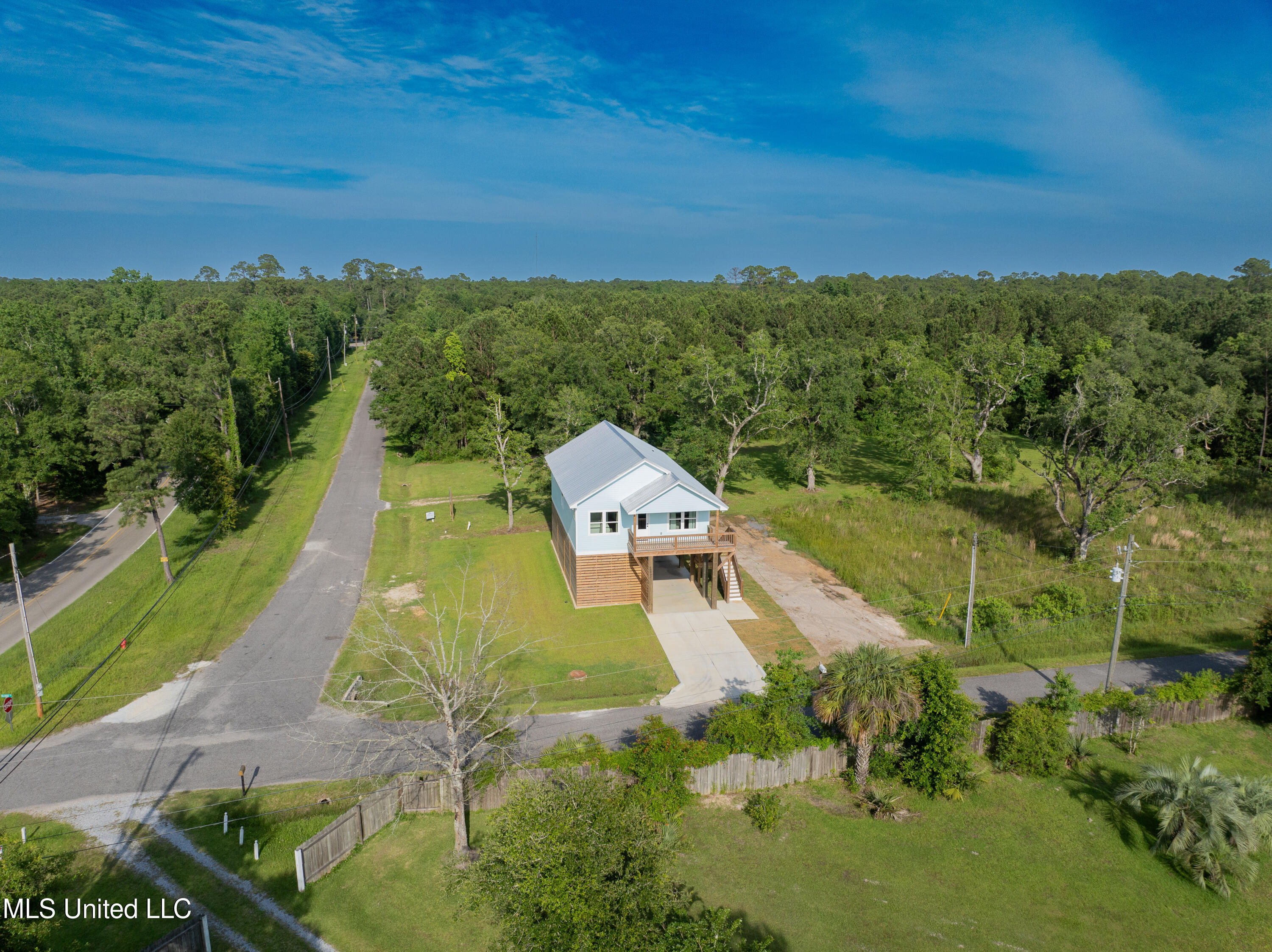 10002 Oliver Street, Bay Saint Louis, Mississippi image 29