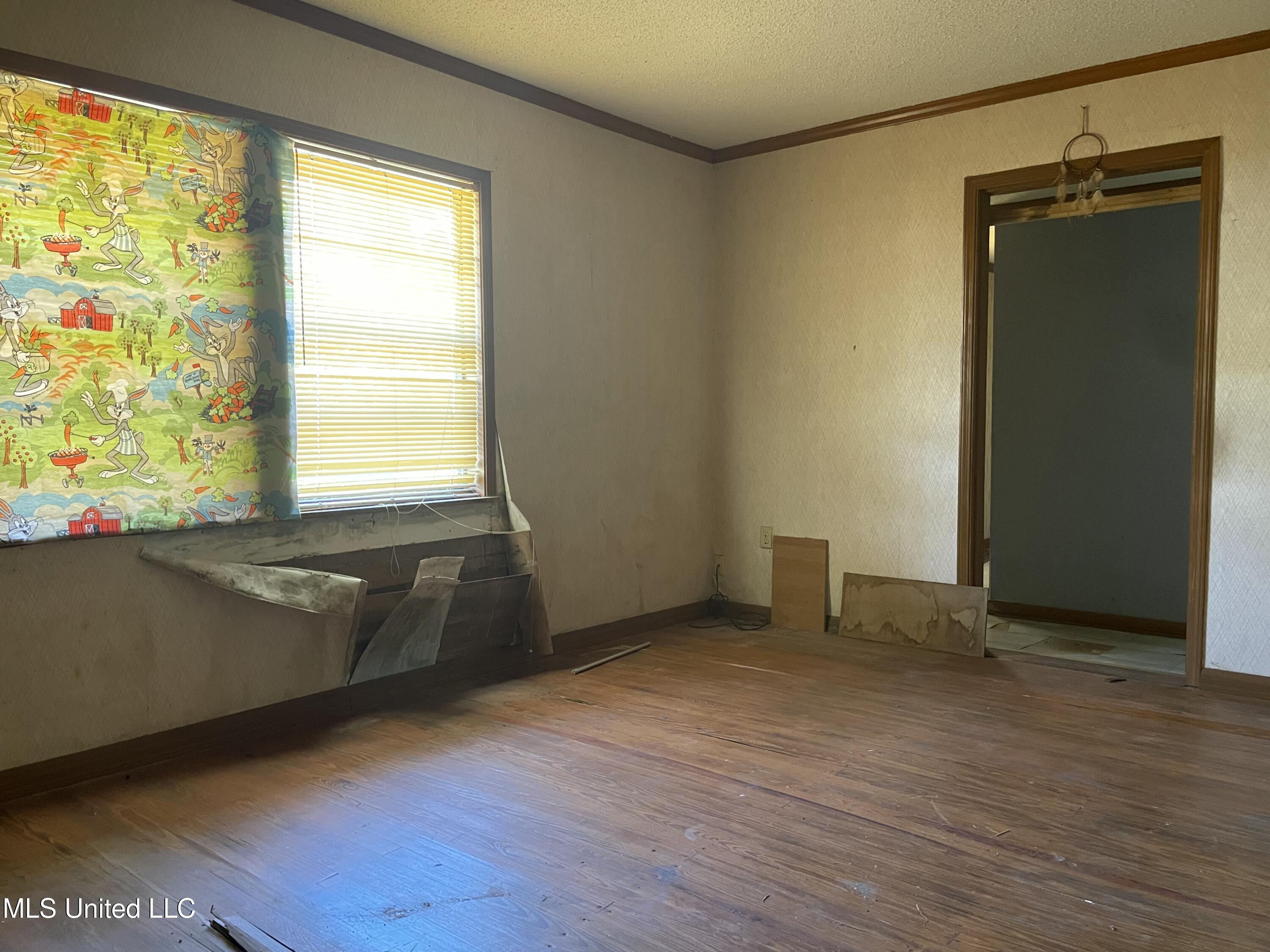 901 De La Pointe Drive, Gautier, Mississippi image 10