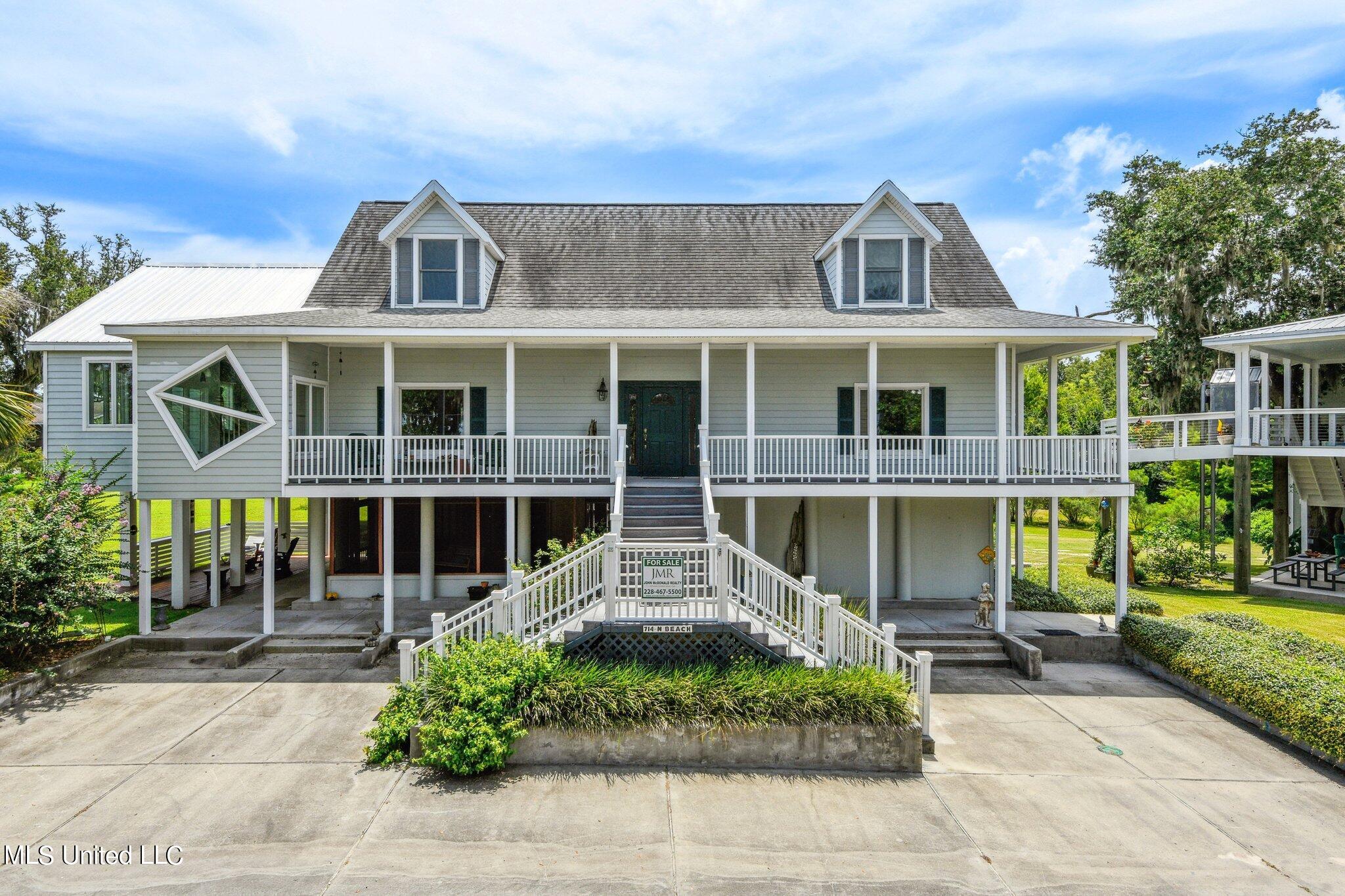 714 N Beach Boulevard, Bay Saint Louis, Mississippi image 3