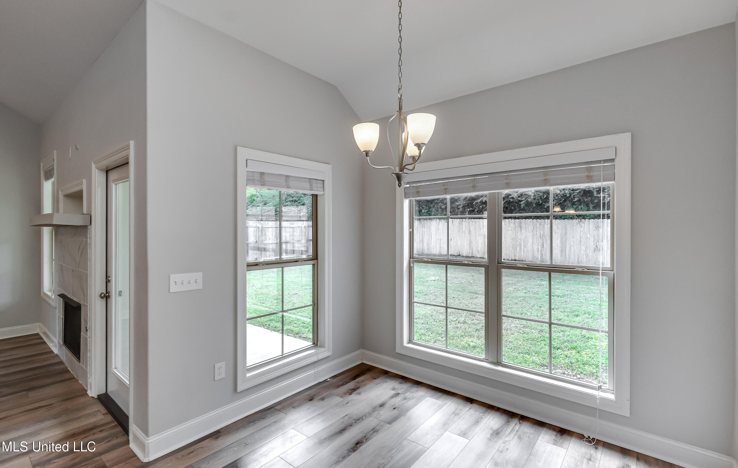 Canton, Mississippi 39046, United States, 3 Bedrooms Bedrooms, ,2 BathroomsBathrooms,Residential,Pending,217666