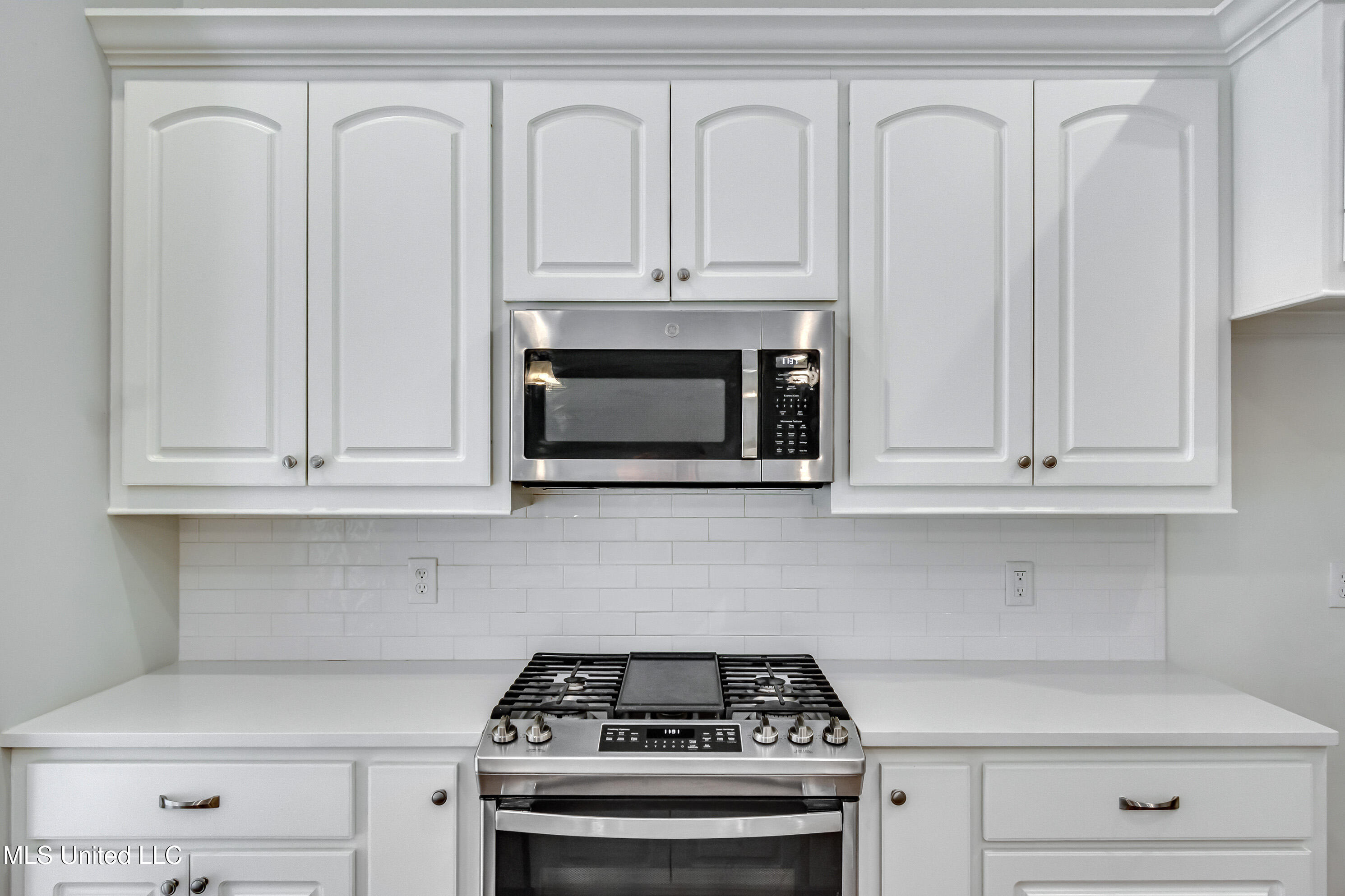 Canton, Mississippi 39046, United States, 3 Bedrooms Bedrooms, ,2 BathroomsBathrooms,Residential,Pending,217666