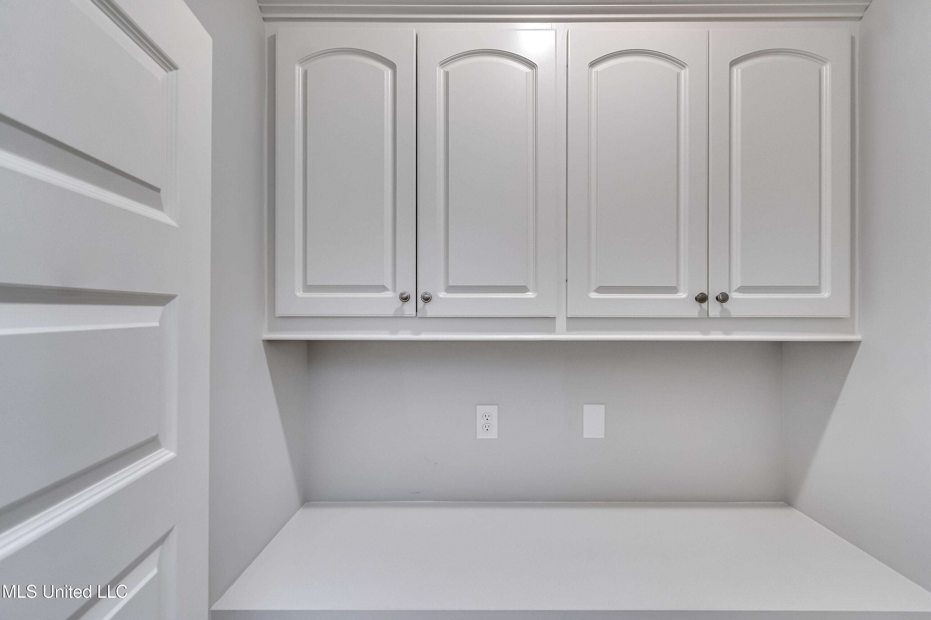 Canton, Mississippi 39046, United States, 3 Bedrooms Bedrooms, ,2 BathroomsBathrooms,Residential,Pending,217666