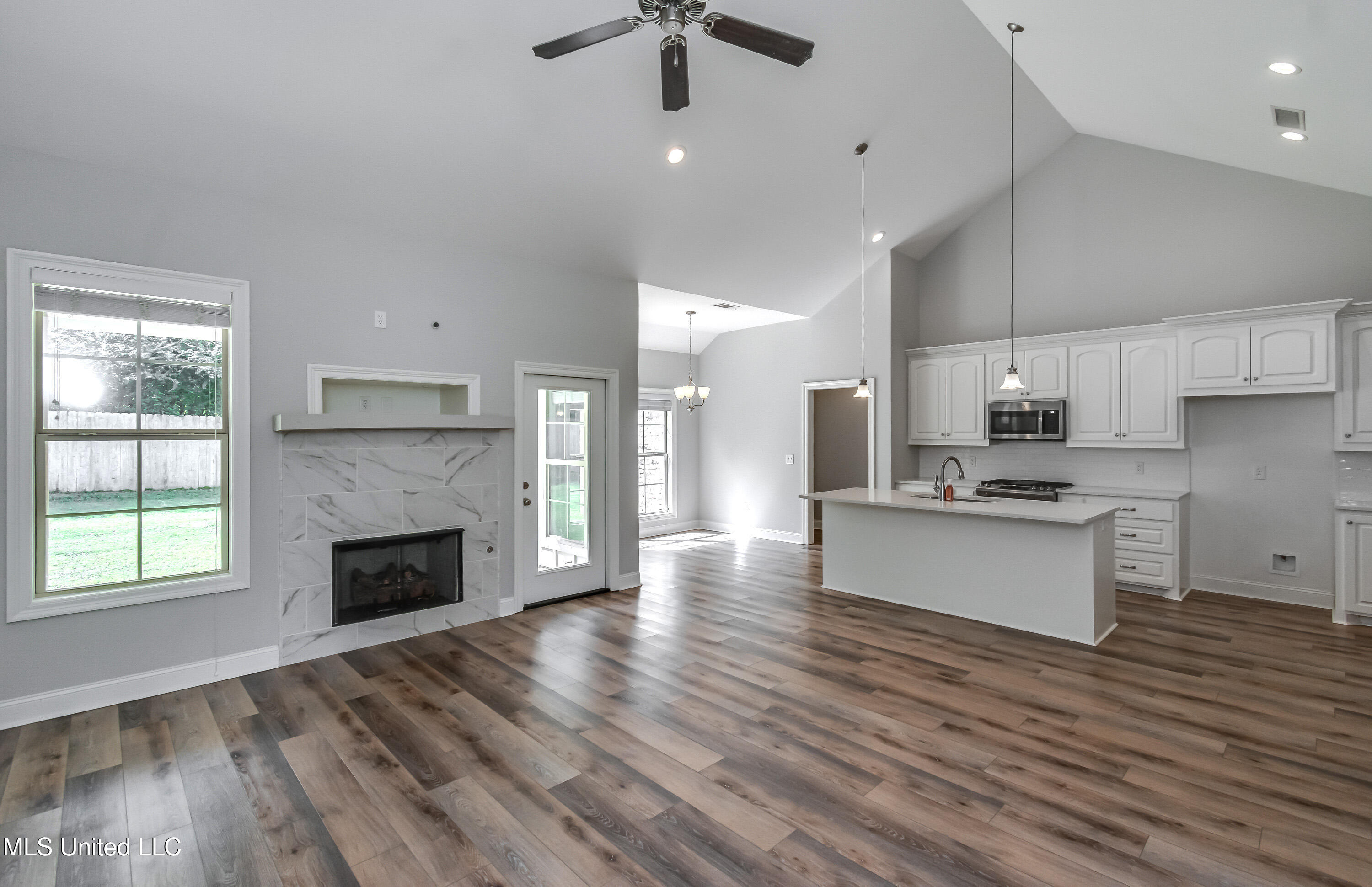 Canton, Mississippi 39046, United States, 3 Bedrooms Bedrooms, ,2 BathroomsBathrooms,Residential,Pending,217666