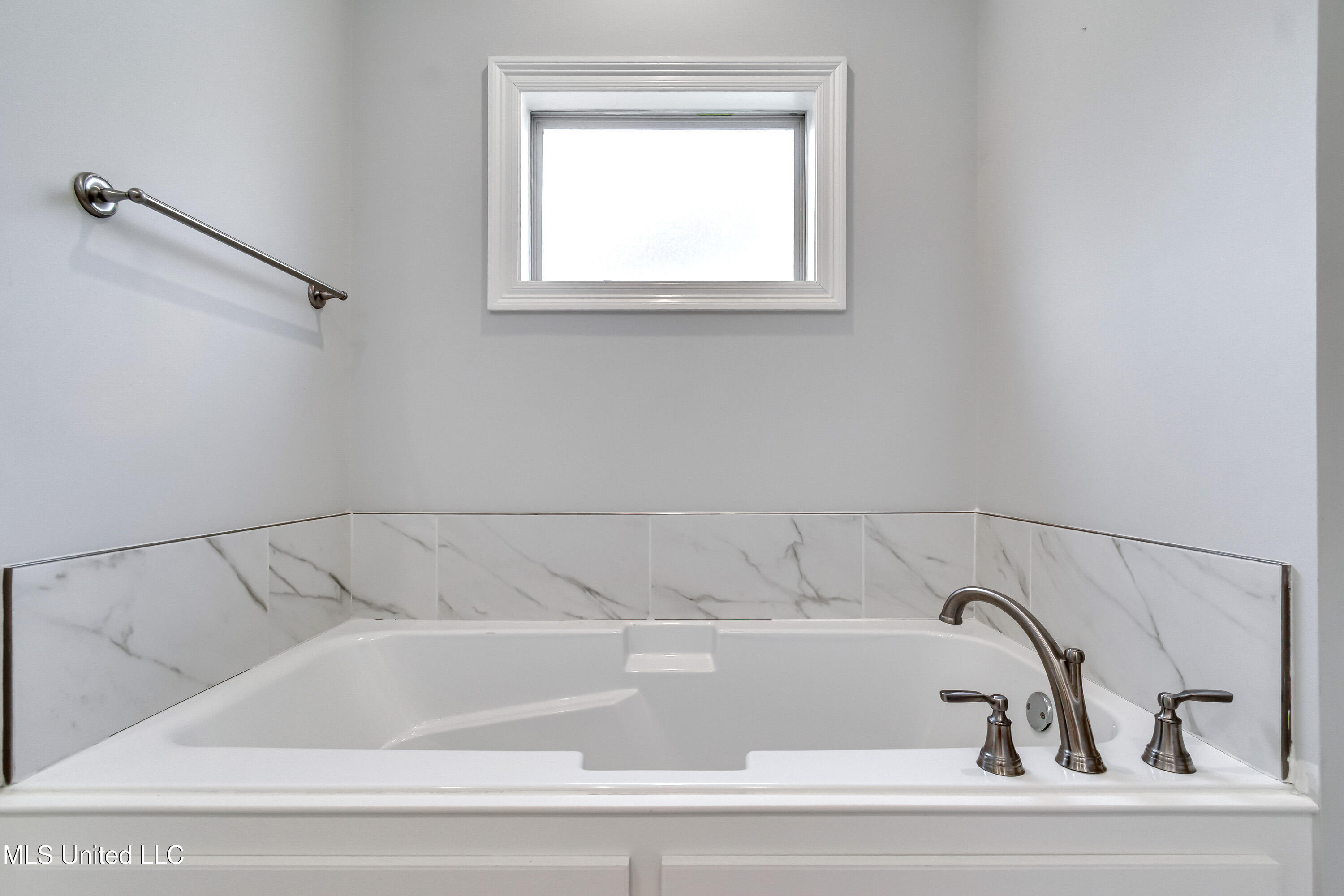 Canton, Mississippi 39046, United States, 3 Bedrooms Bedrooms, ,2 BathroomsBathrooms,Residential,Pending,217666