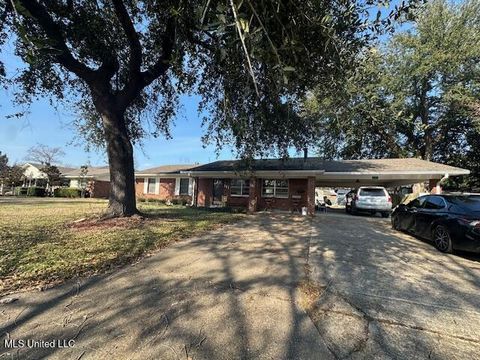 Homes For Sale - 121 Stuart Drive<br/> Vidalia, LA 71373