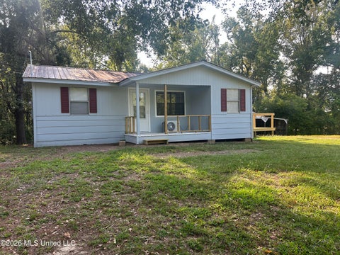Homes For Sale - 27495 Mississippi 430<br/> Carroll County, Greenwood, MS 38930