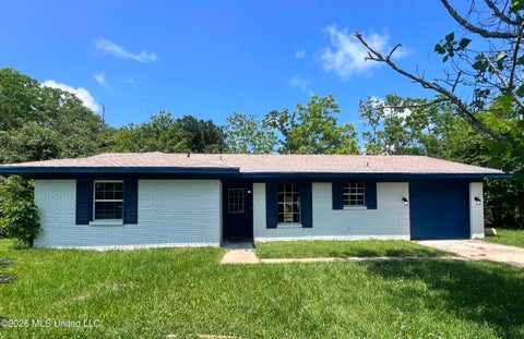 Homes For Sale - 2405 Woolmarket Street<br/> Gulfport, MS 39503