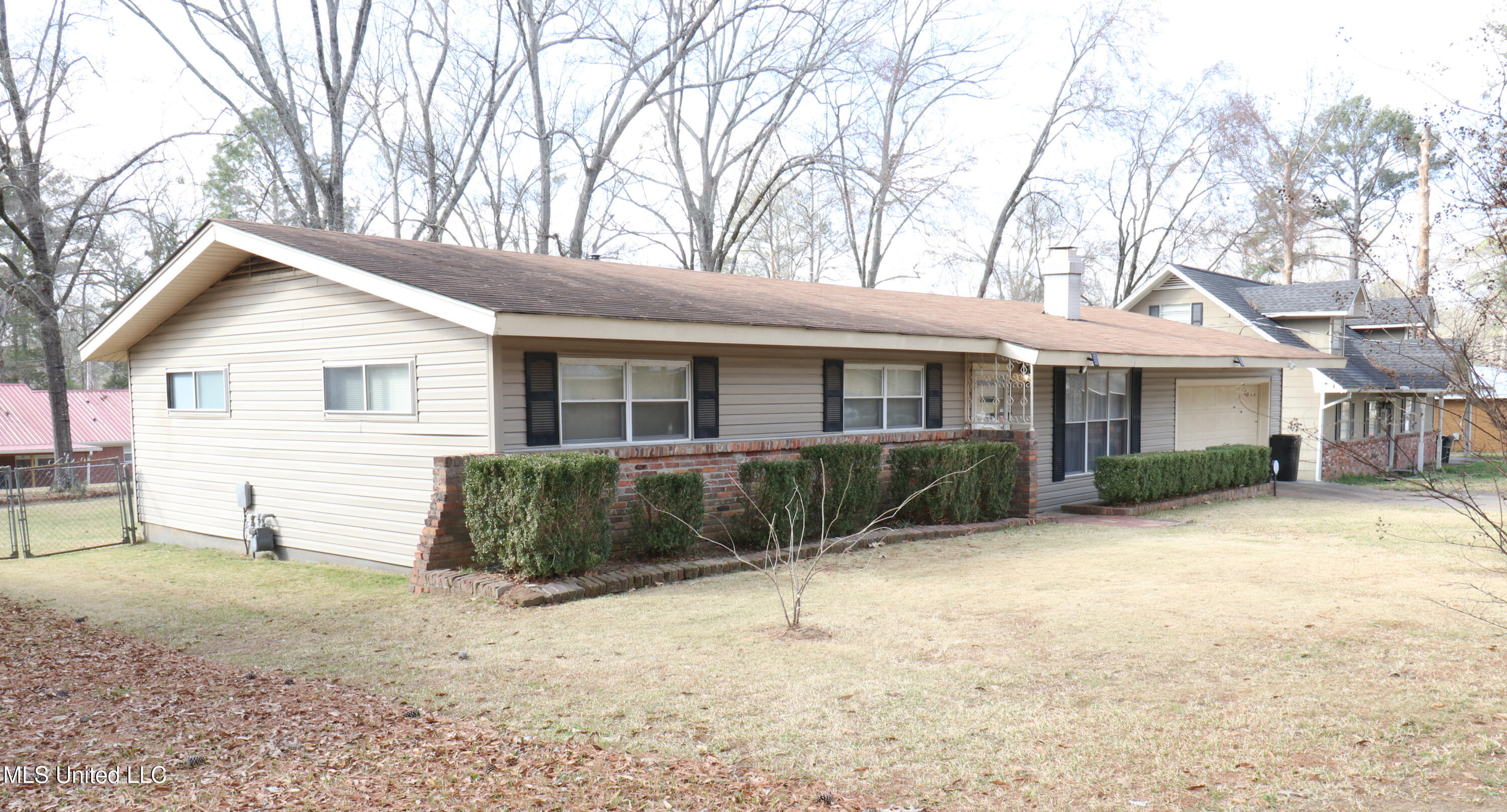 3427 E Lisa Drive, Pearl, Mississippi image 3