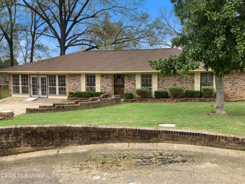 Homes For Sale - 120 Richview Place<br/> Jackson, MS 39206